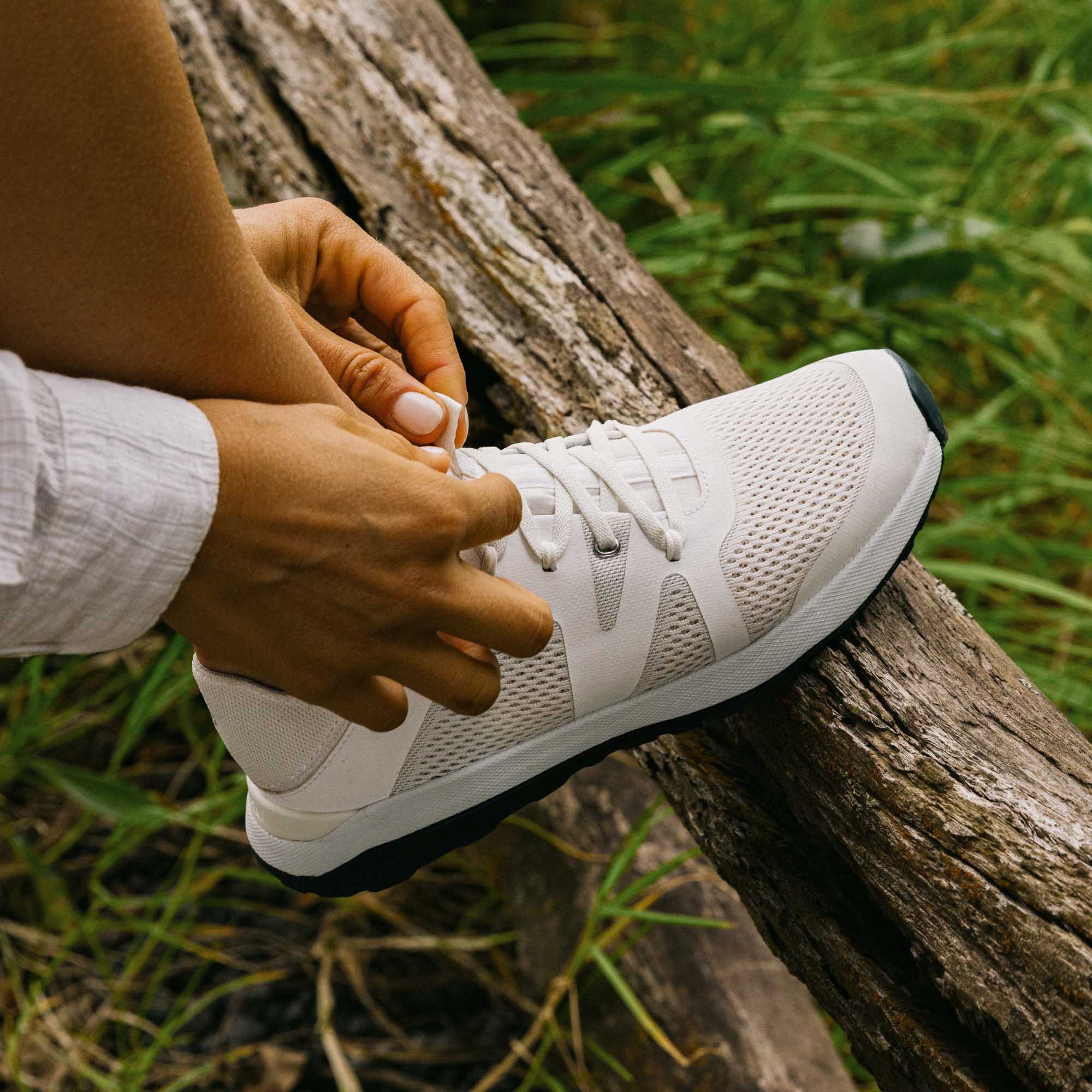 Huia - White - Image 2